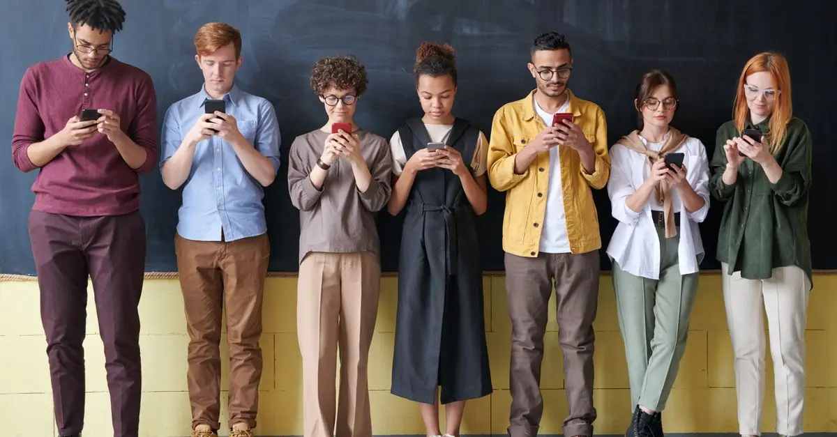 Influence des Classements Sociaux sur les Comportements